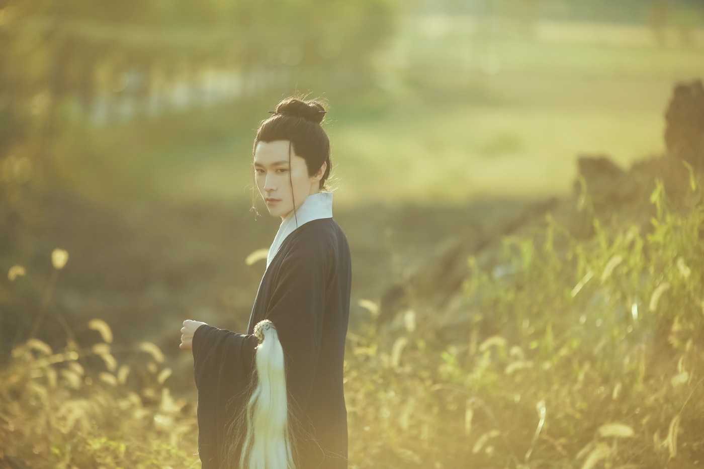 [YITUYU艺图语] 2022.06.10 今日解签，宜下江南 夜释冰 [22P/243MB]