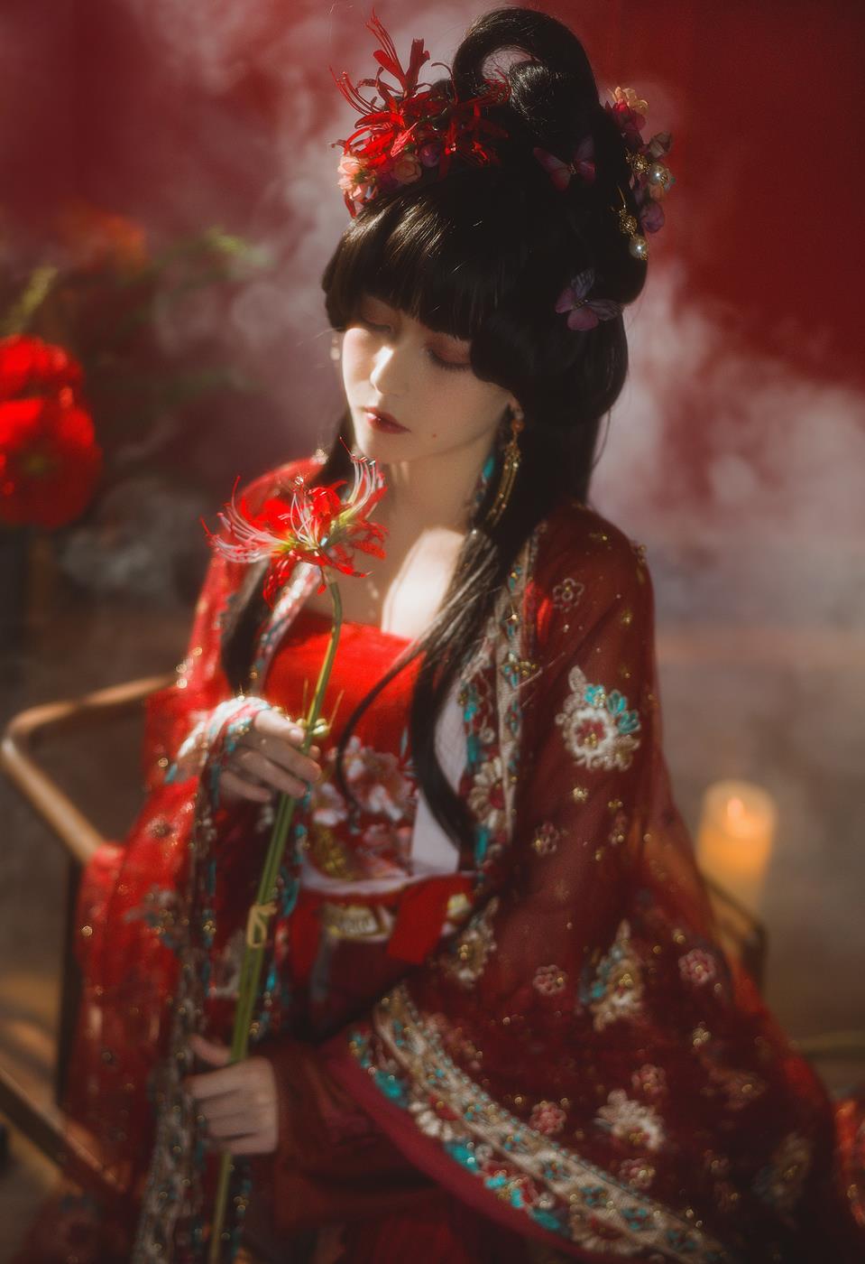 凛子酱 - 抚绸衣庄[26P/79MB]