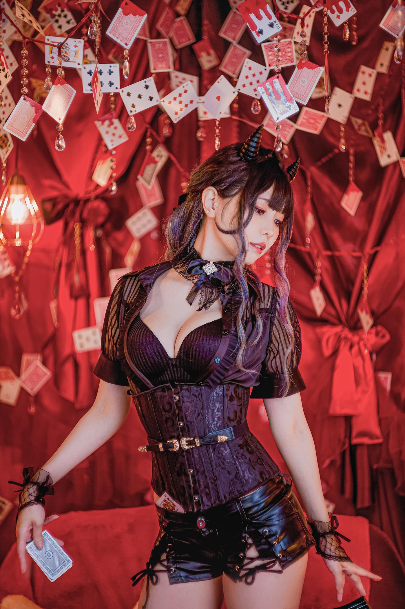Ely_eee(ElyEE子) - Devil Croupier 小惡魔荷官[31P/96MB]