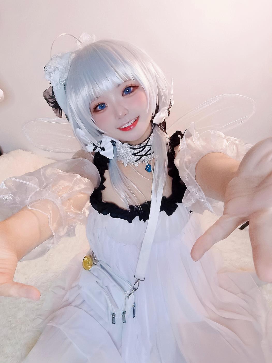 伊喵君 - 碧蓝航线 小光辉[19P/70MB]