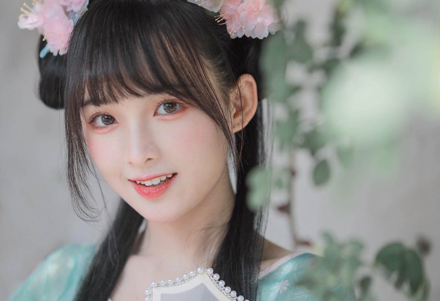 [YITUYU艺图语] 2022.06.14 渐开荷芰落蔷薇 莉莉崽w [20P/124MB]