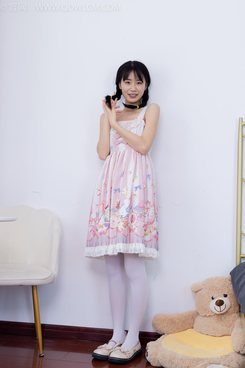 物恋传媒 NO.1634 菜菜-粉红少女[193P/1V/4.45GB]