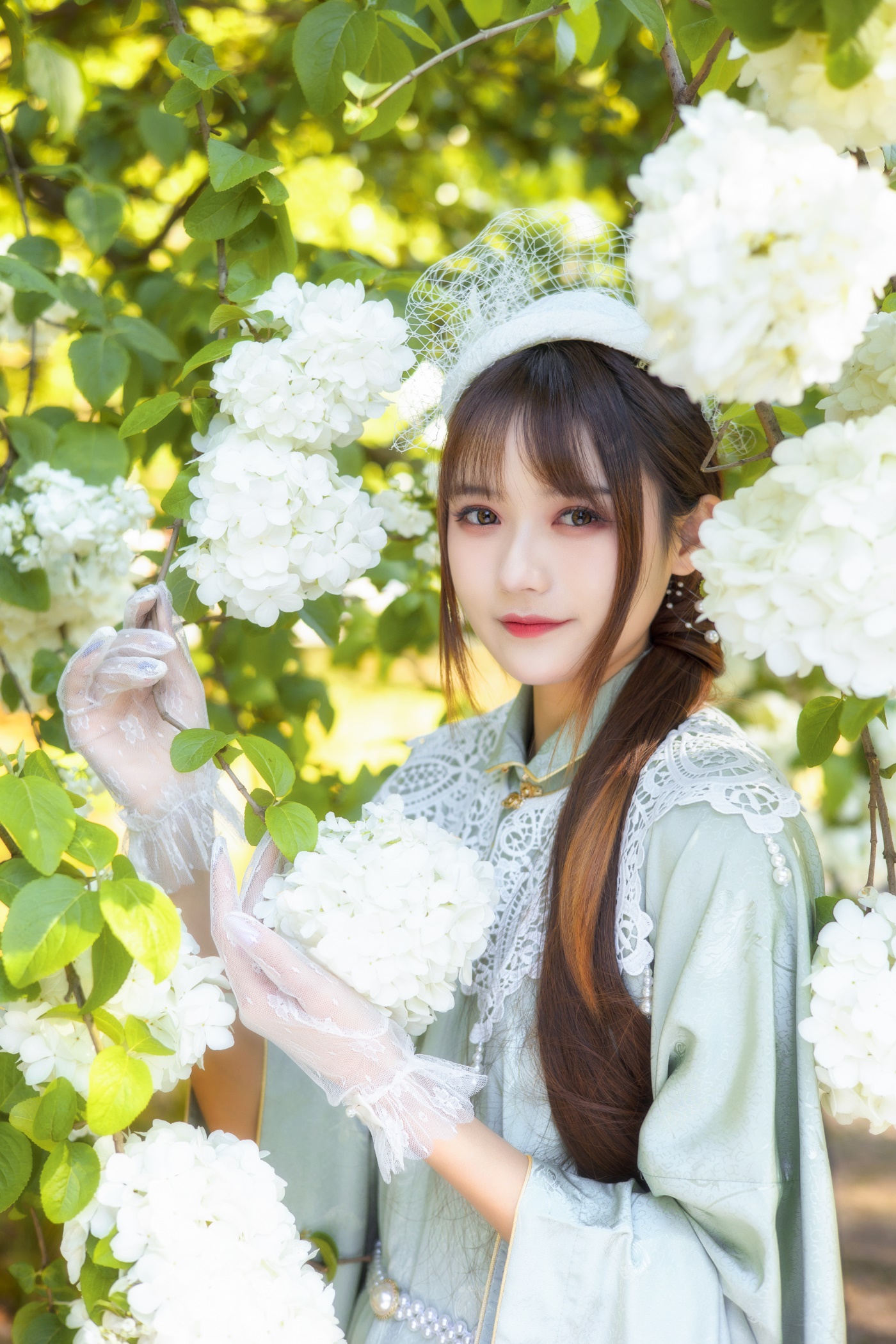 [YITUYU艺图语] 2022.06.14 踏春 贰加六 [33P/403MB]