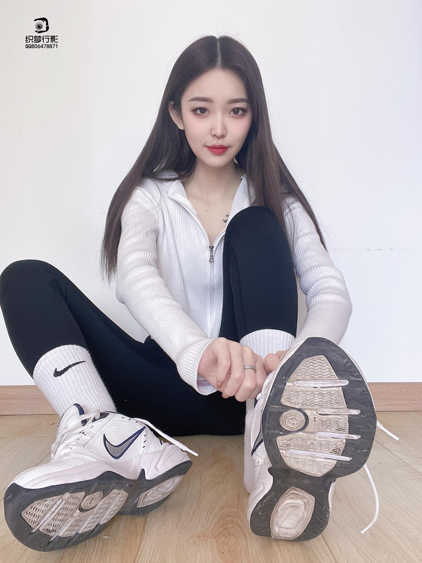 [织梦映像]NO.013 美女自拍系列第001期[77P/1V/2.10GB]