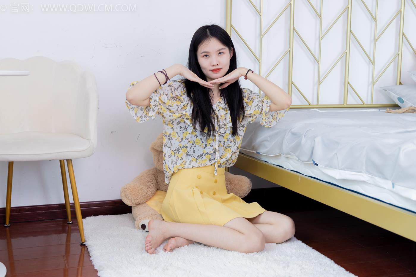 物恋传媒 NO.1612 颜颜-春日雏菊[154P/1V/6.16GB]