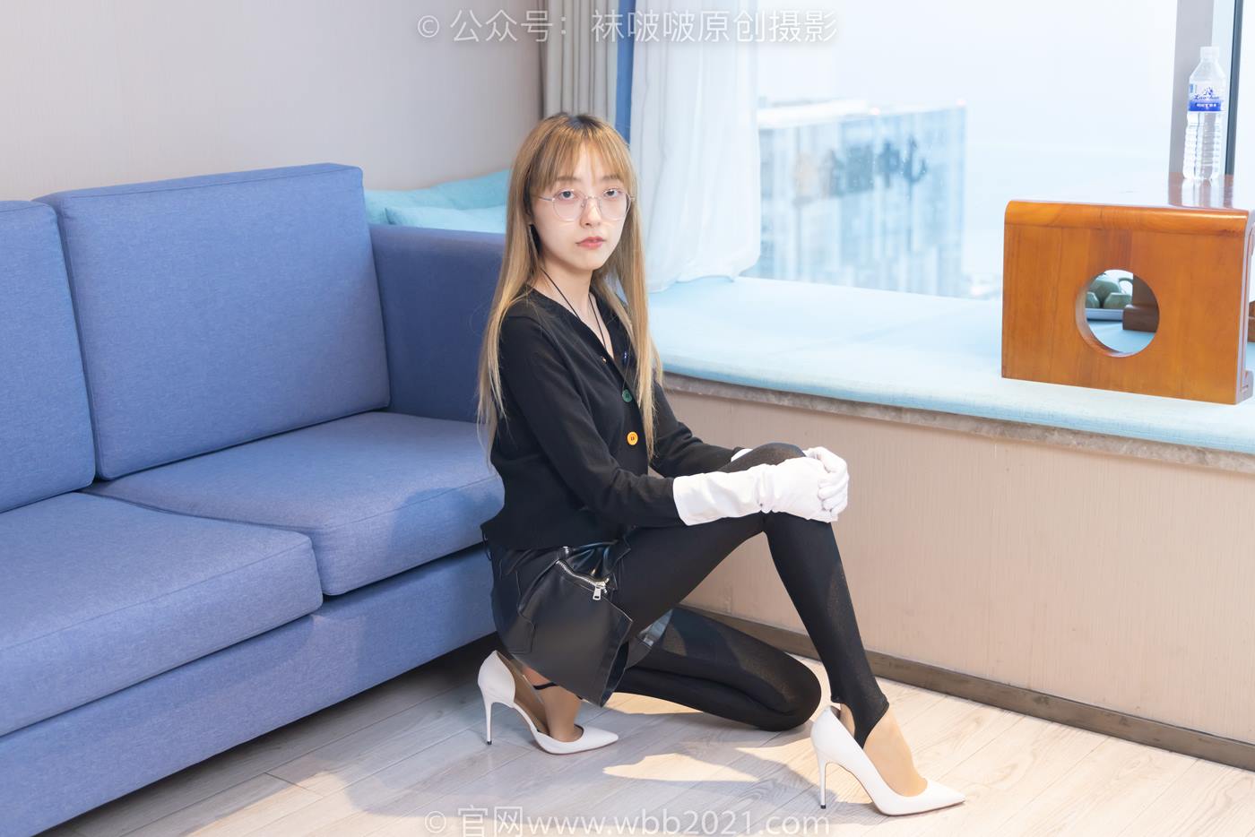 [BoBoSocks袜啵啵]NO.243 稚予-两双高跟鞋、肉丝、踩脚裤[165P/1V/6.49GB]