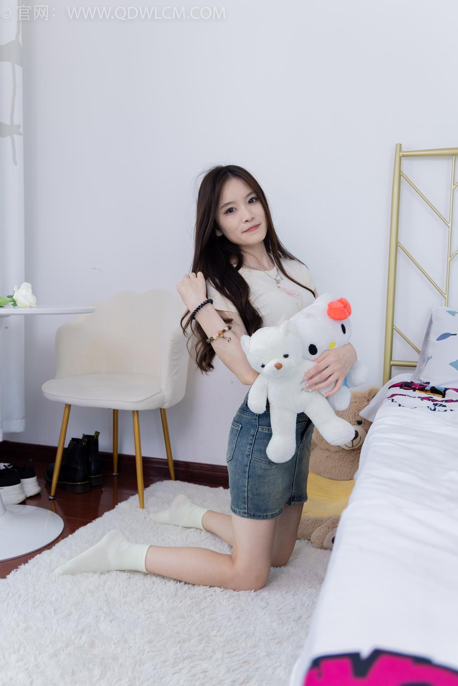 物恋传媒 NO.1633 小奇-叶片的纹脉[153P/1V/3.49GB]