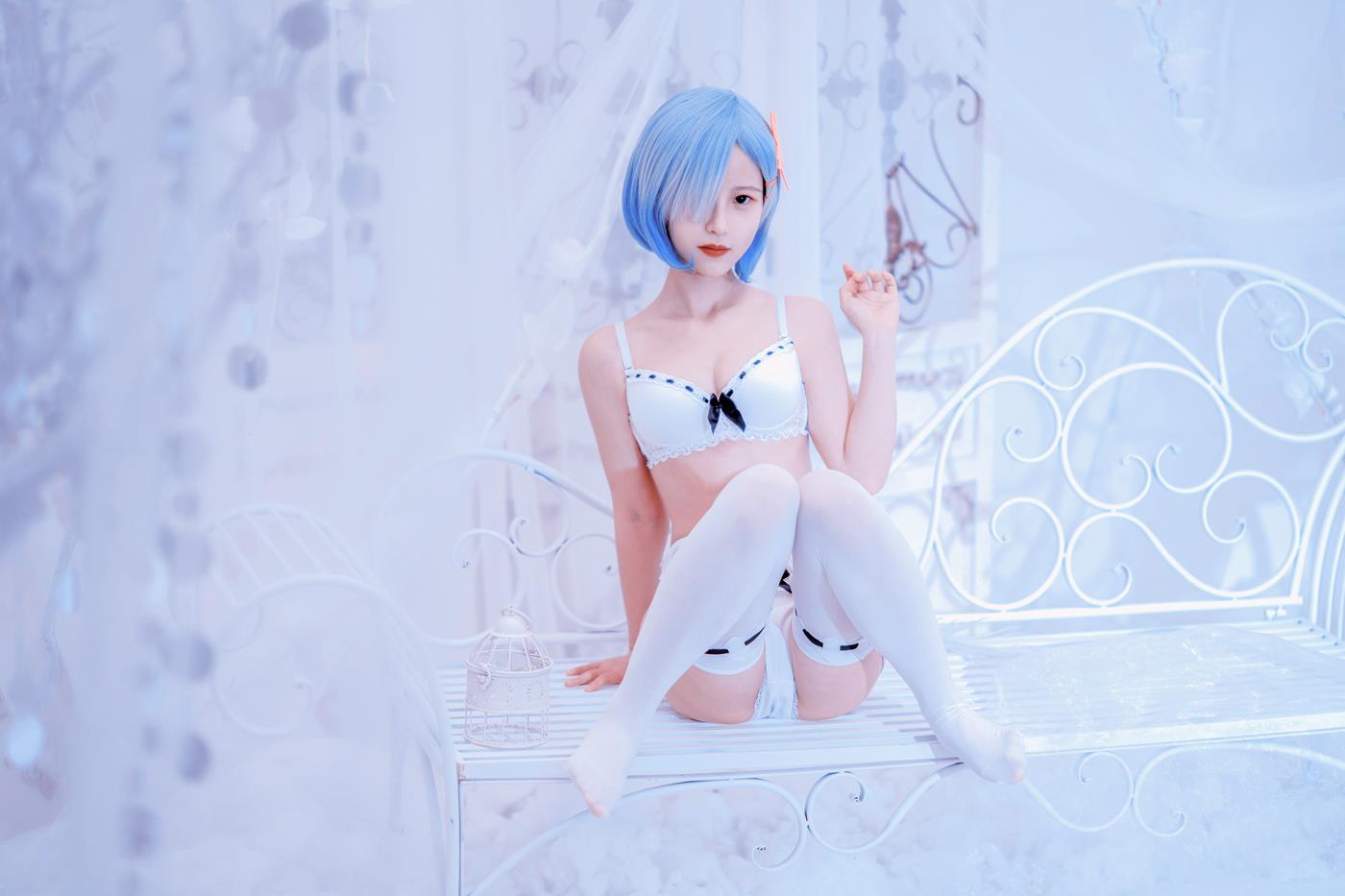 网紅Coser@晕崽Zz – 蕾姆 [30P/120MB]