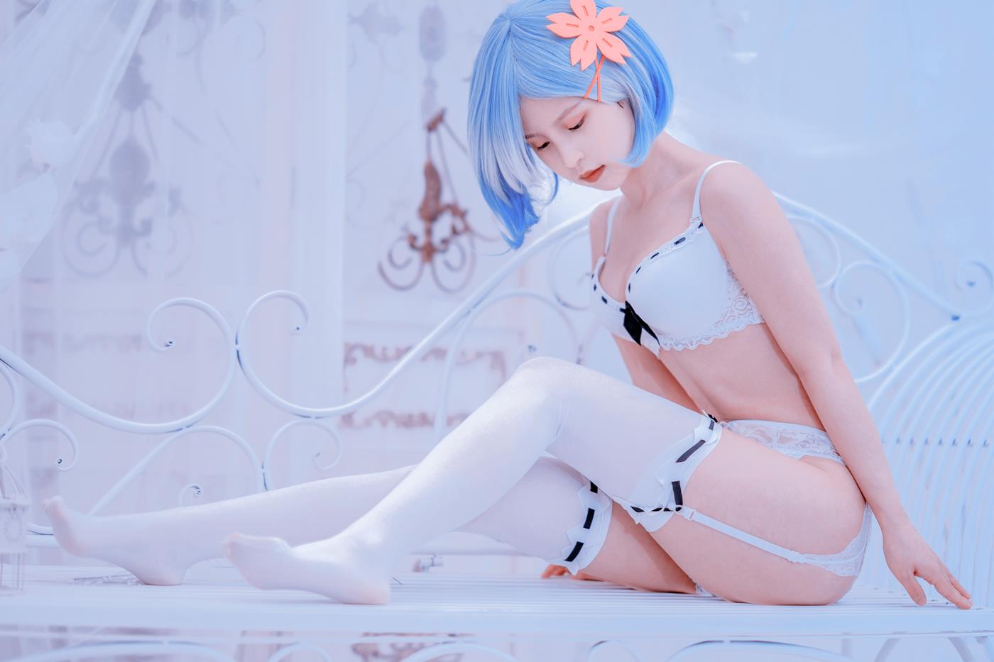 网紅Coser@晕崽Zz – 蕾姆 [30P/120MB]