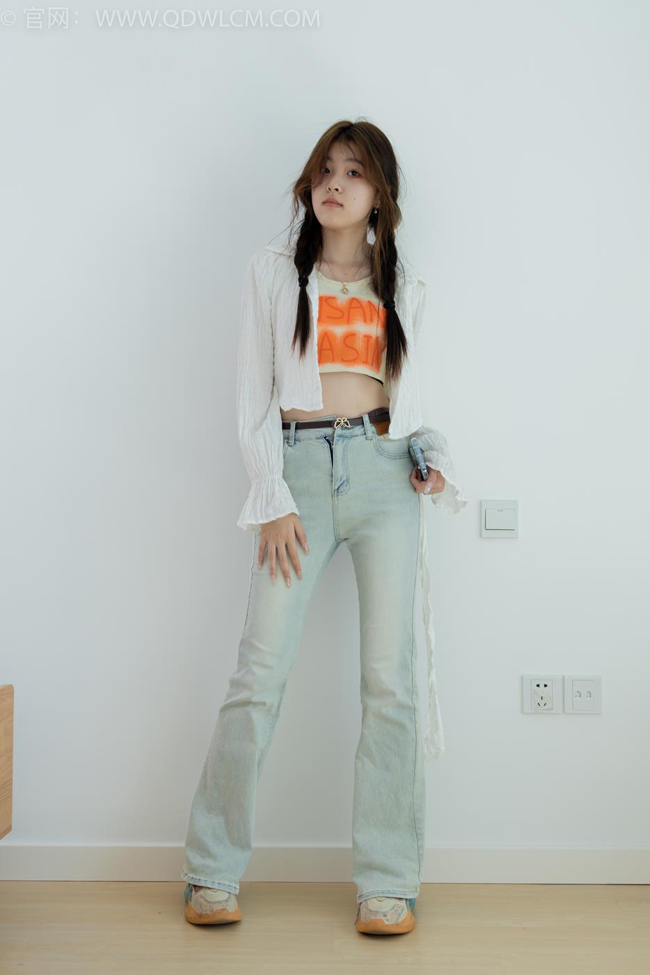 物恋传媒 NO.1661 小谨-新人驾到[158P/1V/3.83GB]