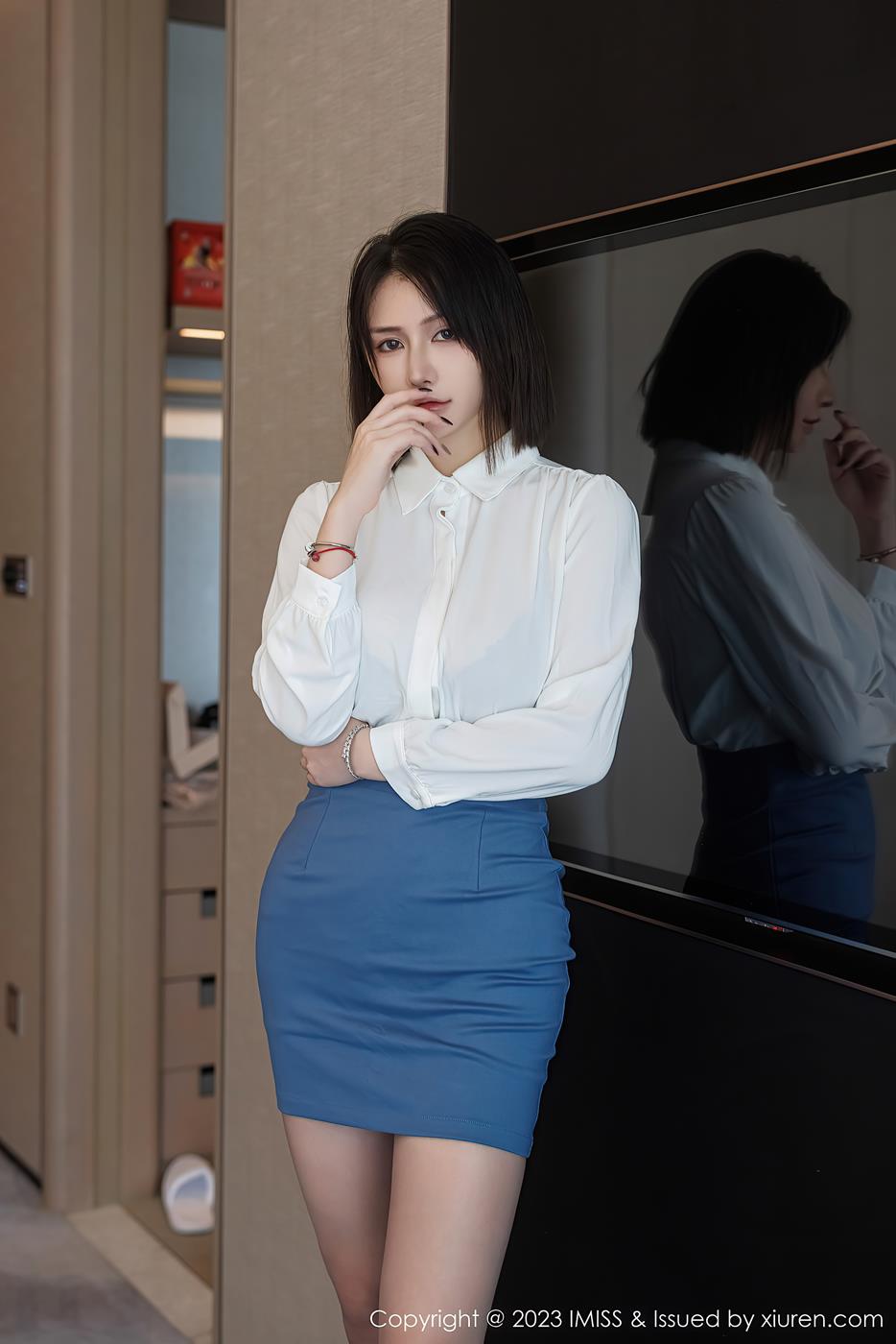 [IMISS爱蜜社] 2023.07.26 VOL.737 Evon陈赞之 短裙美腿[59P/495MB]