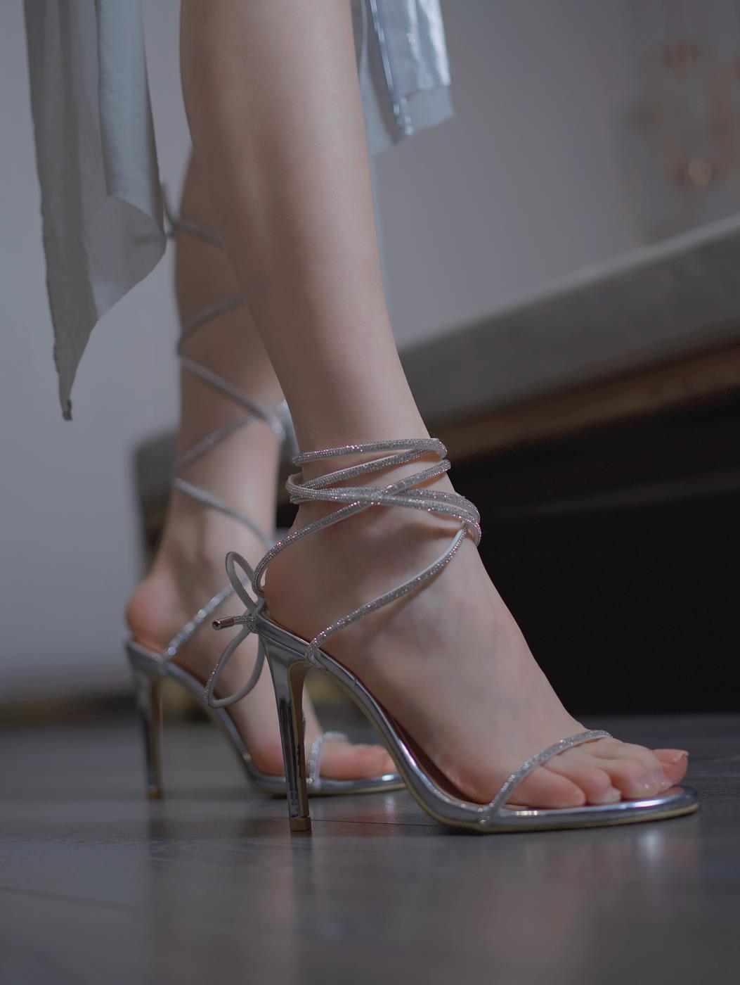 禅院熏 银色礼服[25P/188MB]