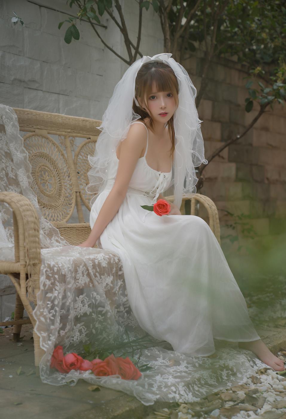 凛子酱 - 婚纱[9P/83MB]