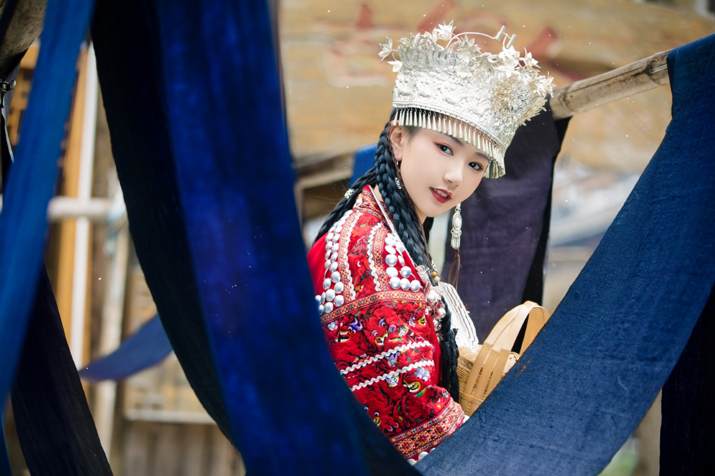 [YITUYU艺图语] 2022.06.25 领里天涯 酸辣湯兒 [24P/400MB]