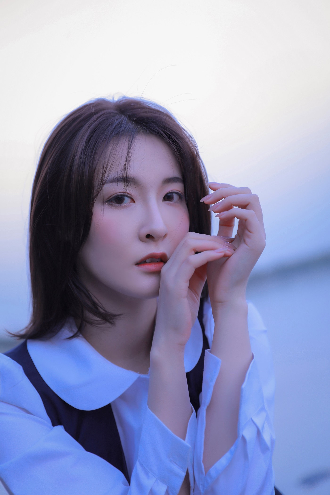 [YITUYU艺图语] 2022.06.29 海边JK 君君 [20P/282MB]