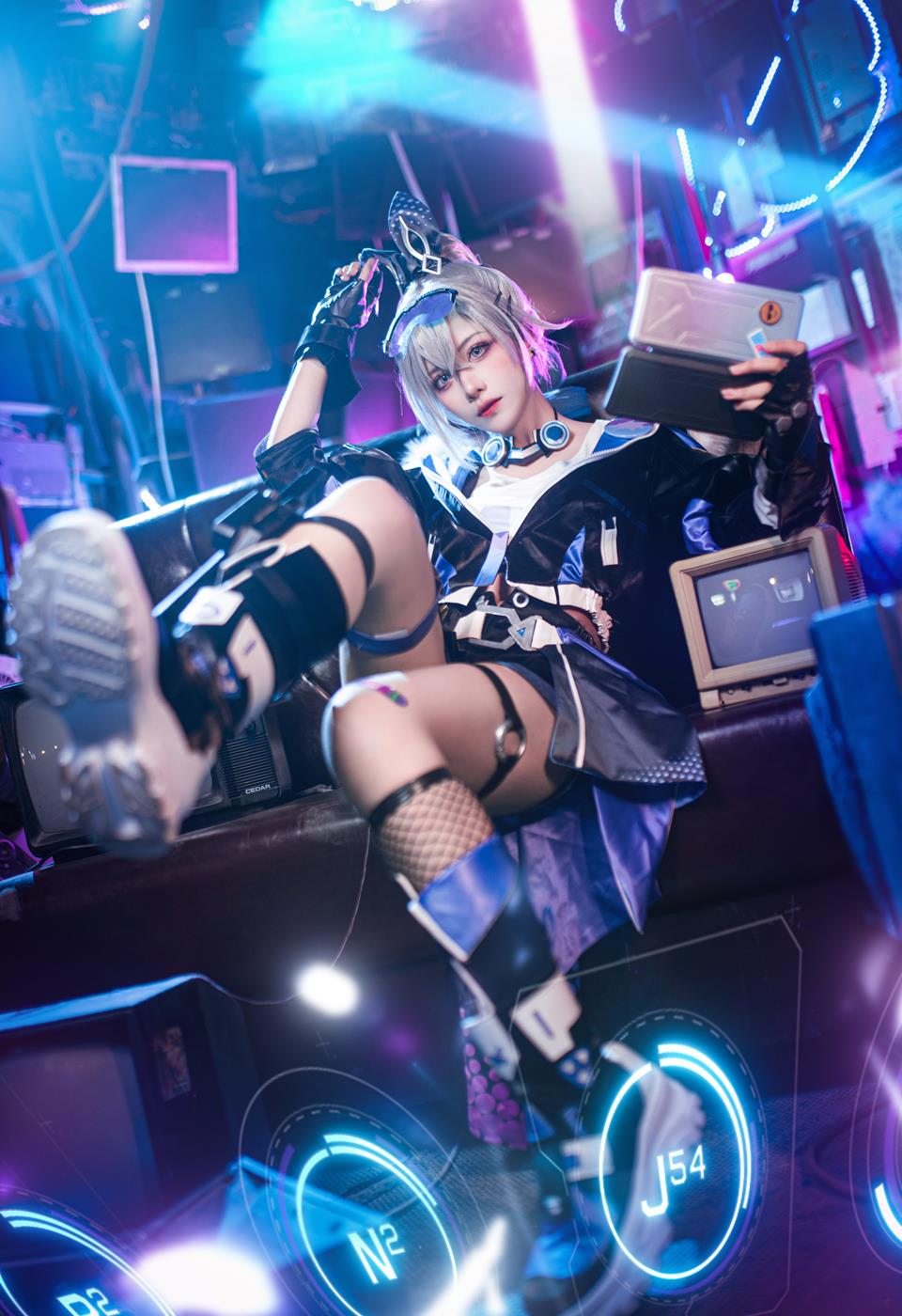 流一_喵喵喵喵喵喵 - 银狼[18P/179MB]