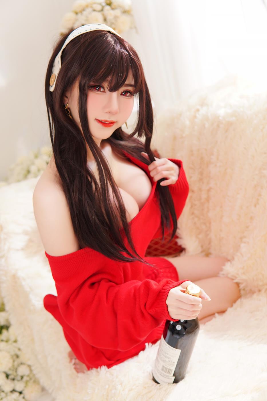 Sally Dorasnow - Yor Forger Red Sweater[19P/53MB]