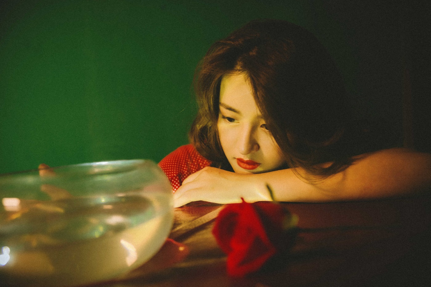 [YITUYU艺图语] 2022.06.25 红 五更天的沈公子 [23P/42MB]