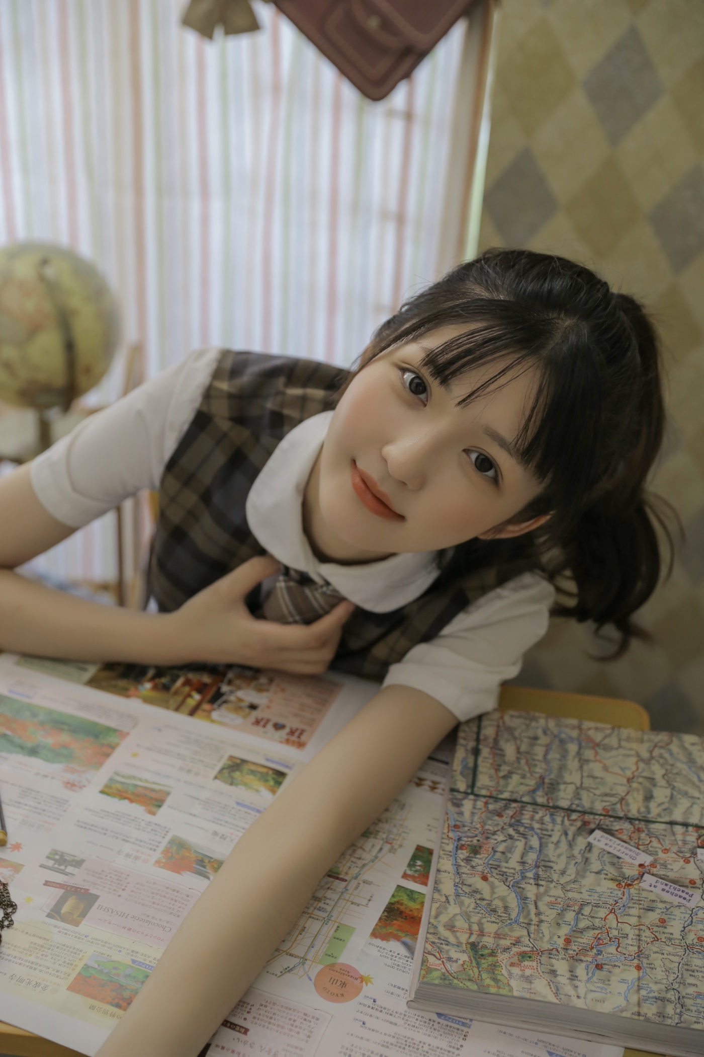 [YITUYU艺图语] 2022.06.29 高校女生 金迪-Vivian [22P/105MB]