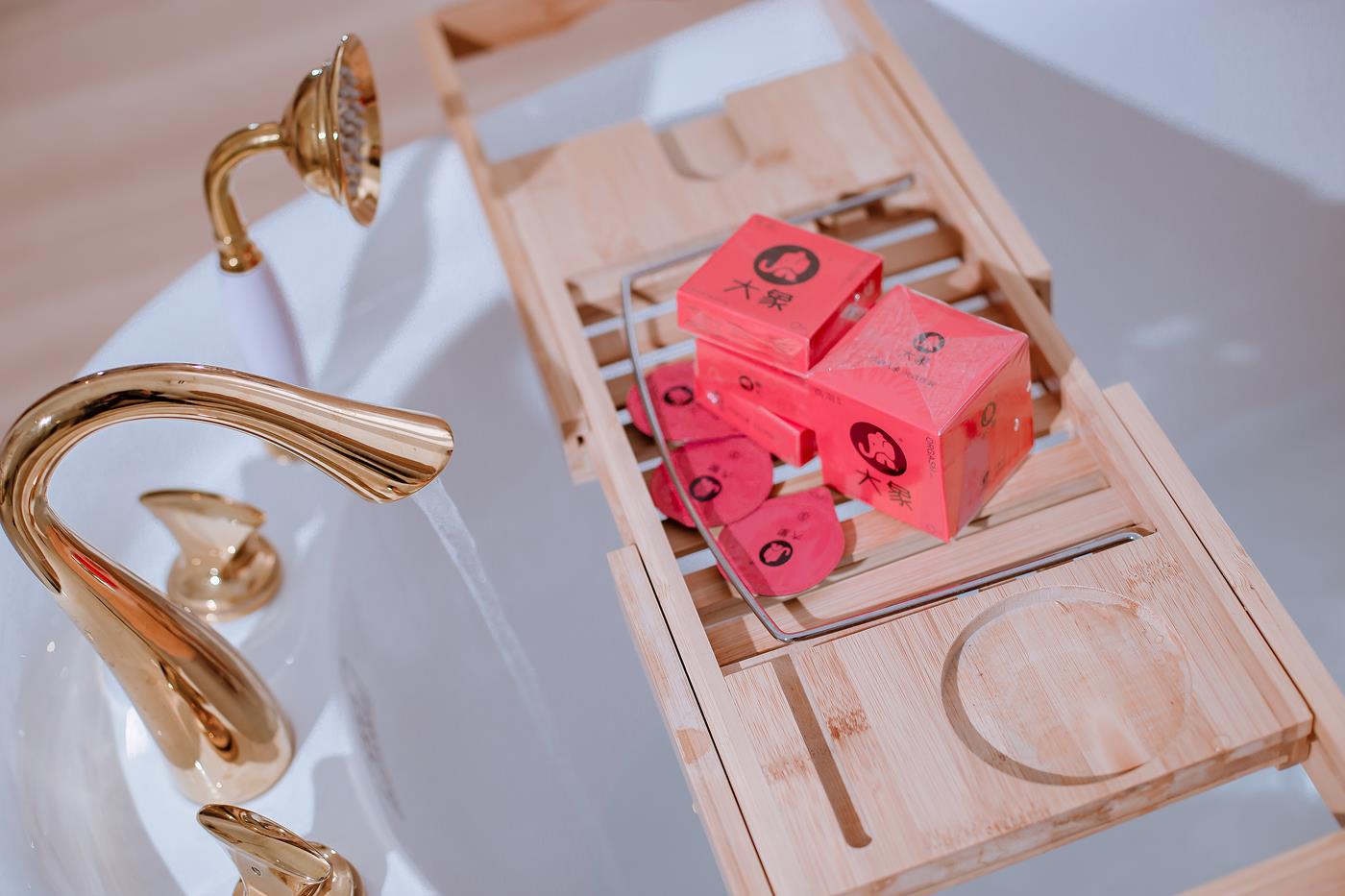 二佐Nisa - 私房大象竞泳[20P/112MB]