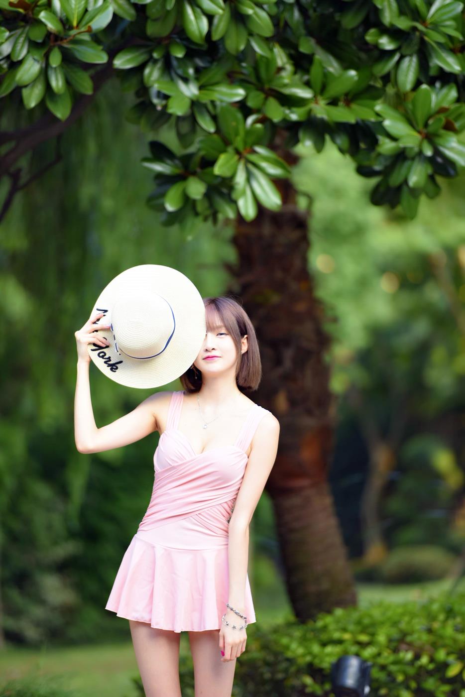 网紅Coser@王羽杉 泳装[27P/35MB]