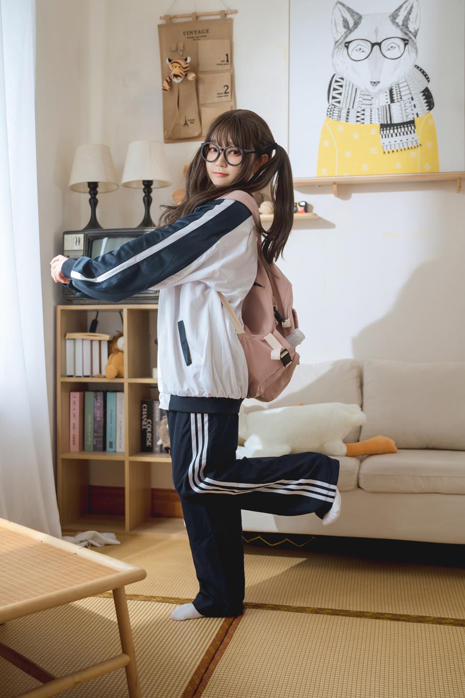 颜值博主@神沢永莉 家庭作业 [73P/501M]