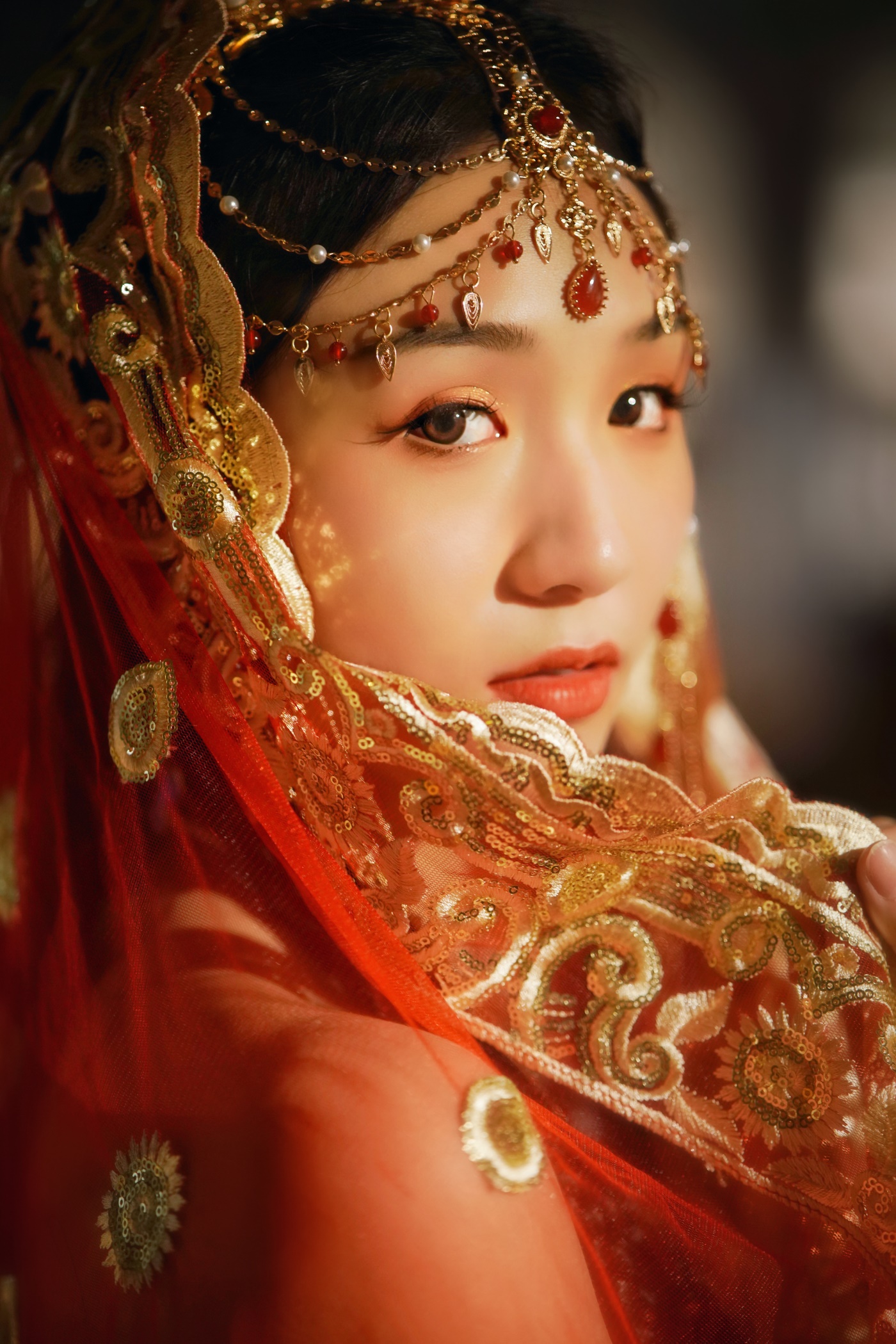 [YITUYU艺图语] 2022.06.21 异域风情 小桃 [29P/141MB]