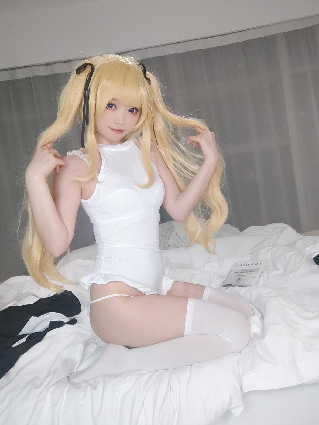 颜值博主@神沢永莉 英梨梨修女自拍 [129P/216M]