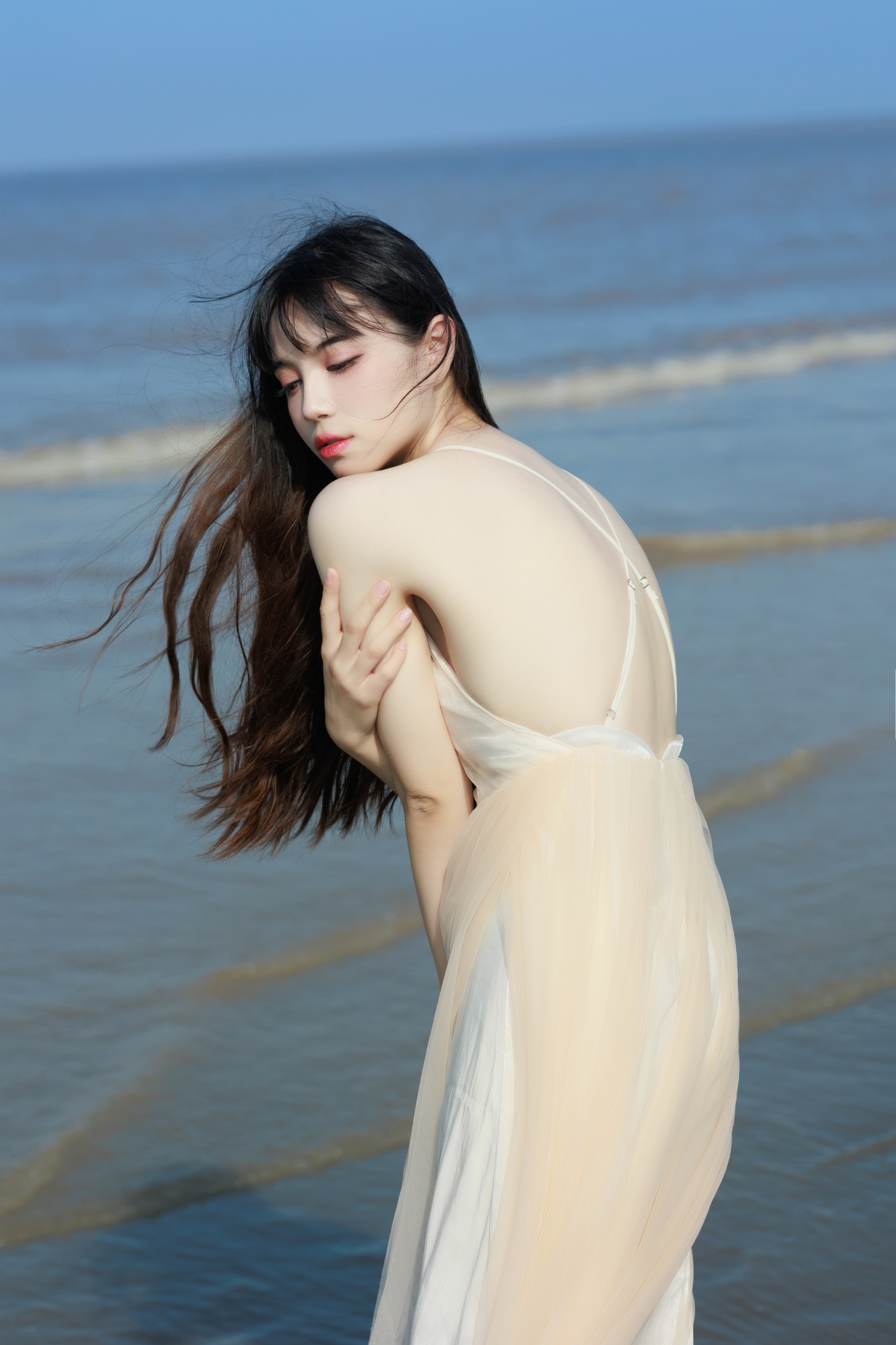 [YITUYU艺图语] 2022.06.23 听海 贰加六 [36P/350MB]