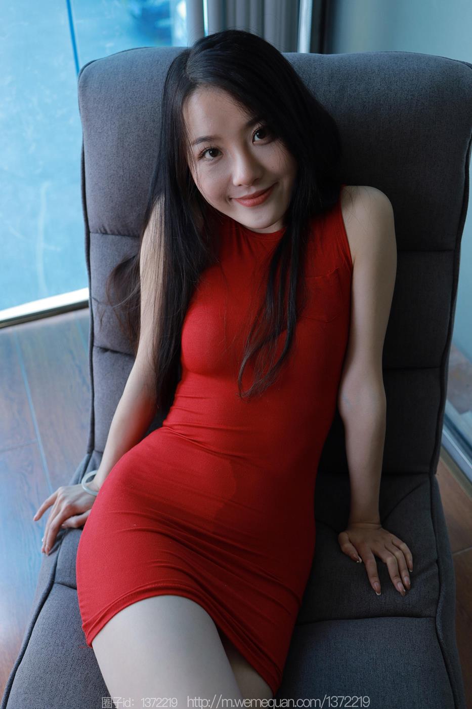 [IESS异思趣向] 2023.02.25 丝享家1372：婉萍《红色包臀裙》[88P/98MB]