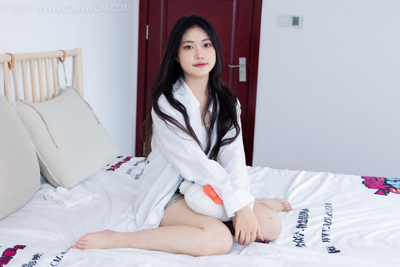 物恋传媒 NO.1652 香香-新人驾到[153P/1V/3.56GB]