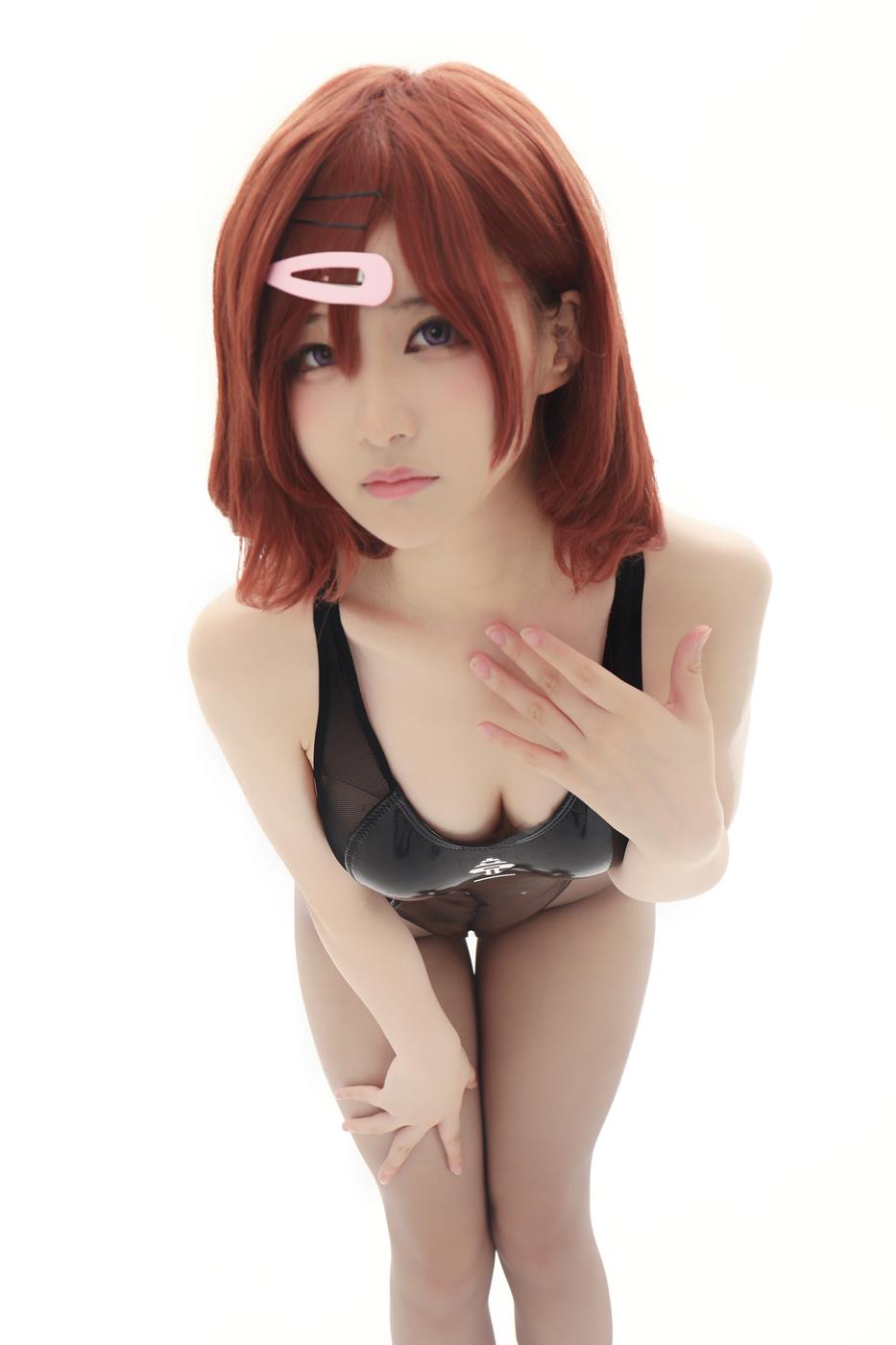 网紅Coser@幼爱 竟泳无衬衫灰丝 [36P/87MB]