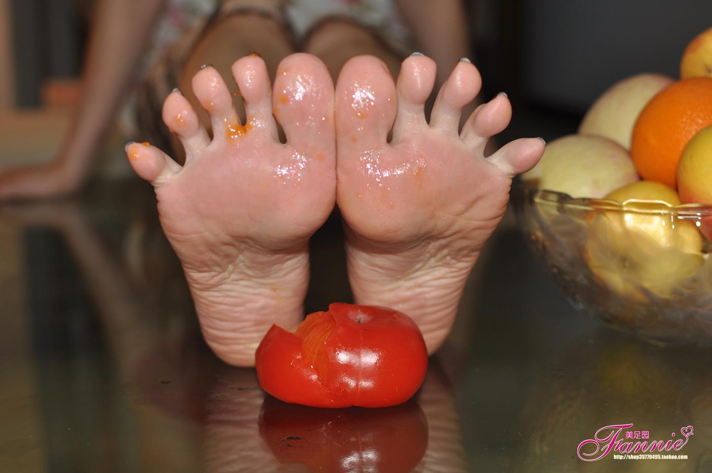 Fannie芬妮每足园 No.150 果香甜美 [43P/100MB]