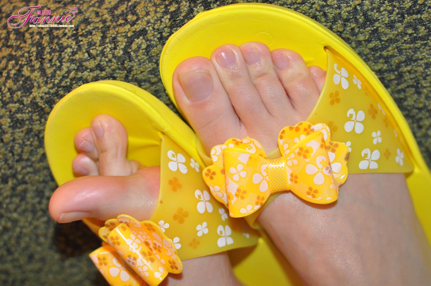 Fannie芬妮每足园 No.196 假日心情-裸足3 [44P/103MB]