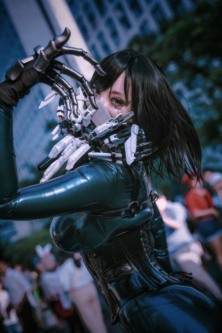 菌烨tako - 乳胶紧身衣[38P/166MB]