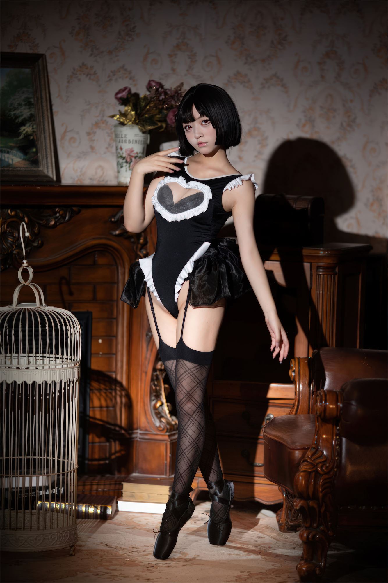 花铃 - 马戏团芭蕾 吊带袜高叉[43P/324MB]