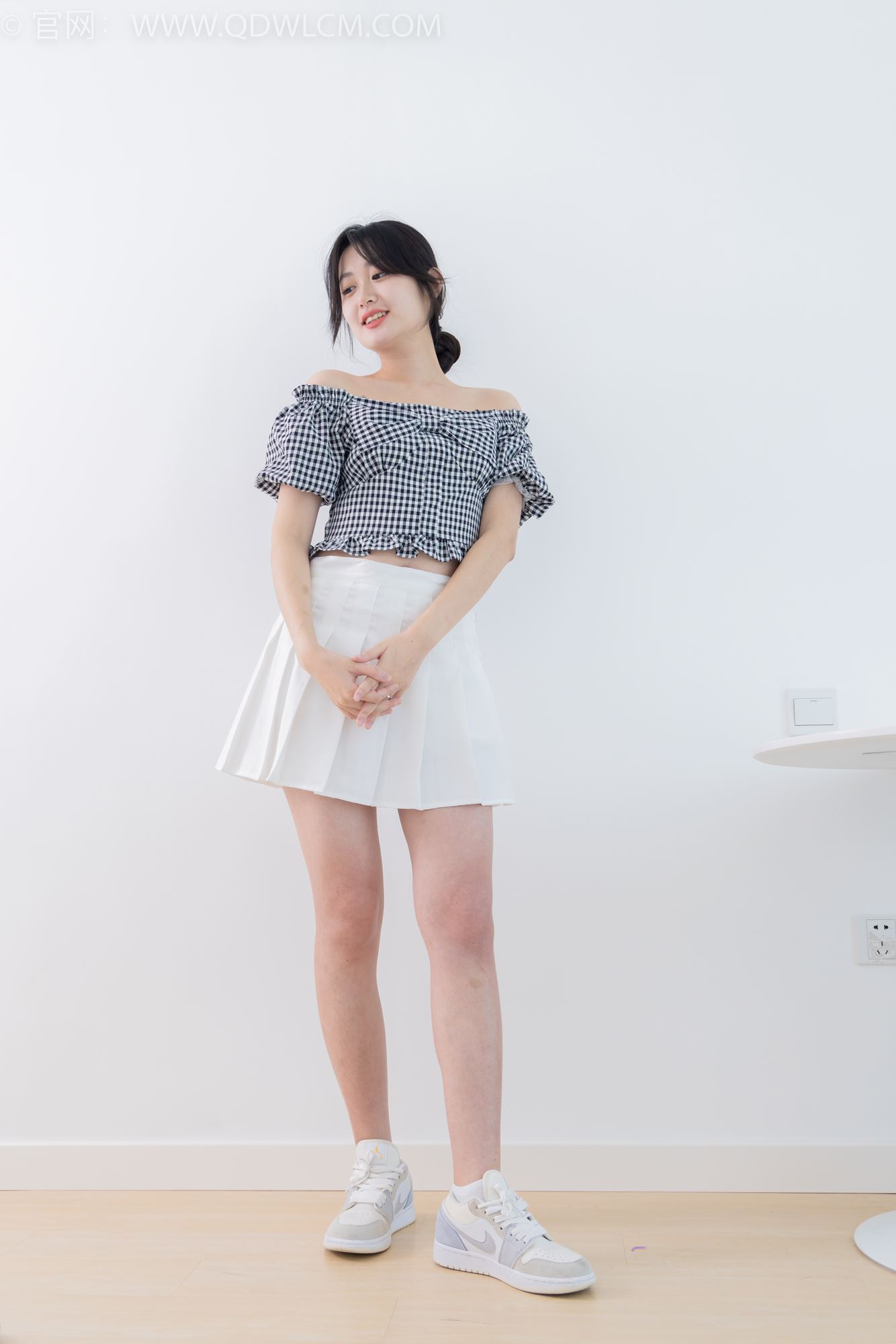 物恋传媒 NO.1702 小敏-清凉薄荷[150P/1V/3.50GB]