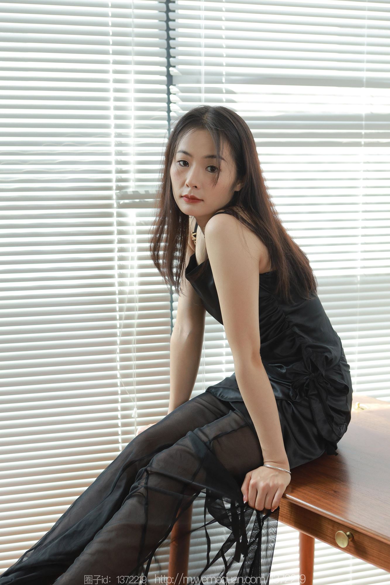 [IESS异思趣向] 2023.07.12 丝享家1478：小金《黑色蒙娜丽莎》[84P/85MB]