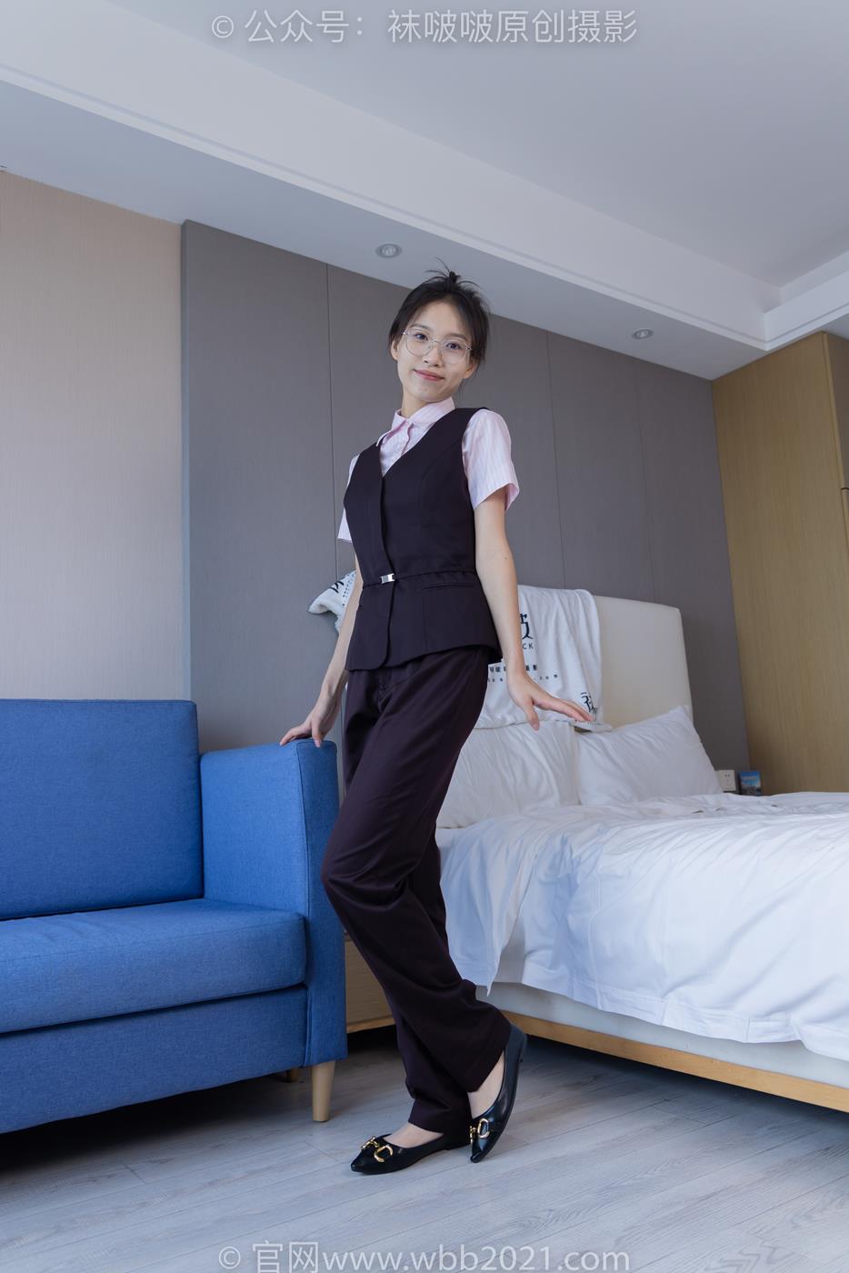 [BoBoSocks袜啵啵]NO.271 芝士-平底鞋、短肉丝、银行制服[147P/1V/6.04GB]