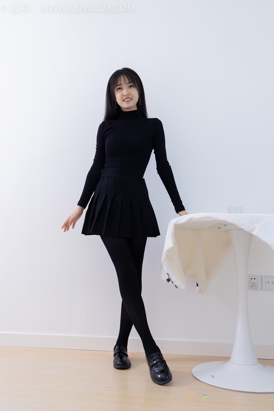 物恋传媒 NO.1677 嘉木-夏日重逢[156P/1V/3.45GB]