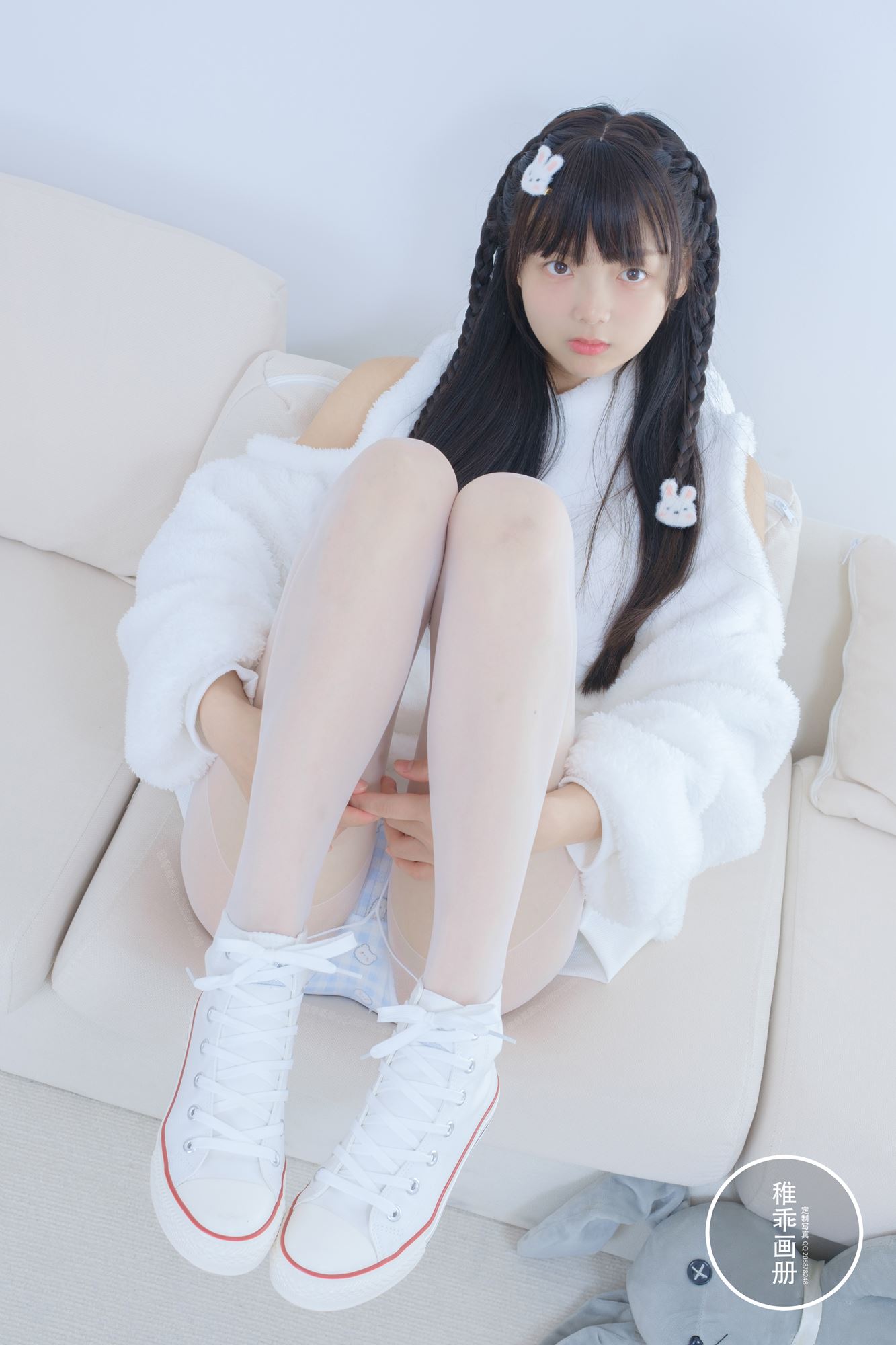 柴系小乖(稚乖画册) - 晴空 夜夜 白丝双马尾[80P/1V/1.85GB]
