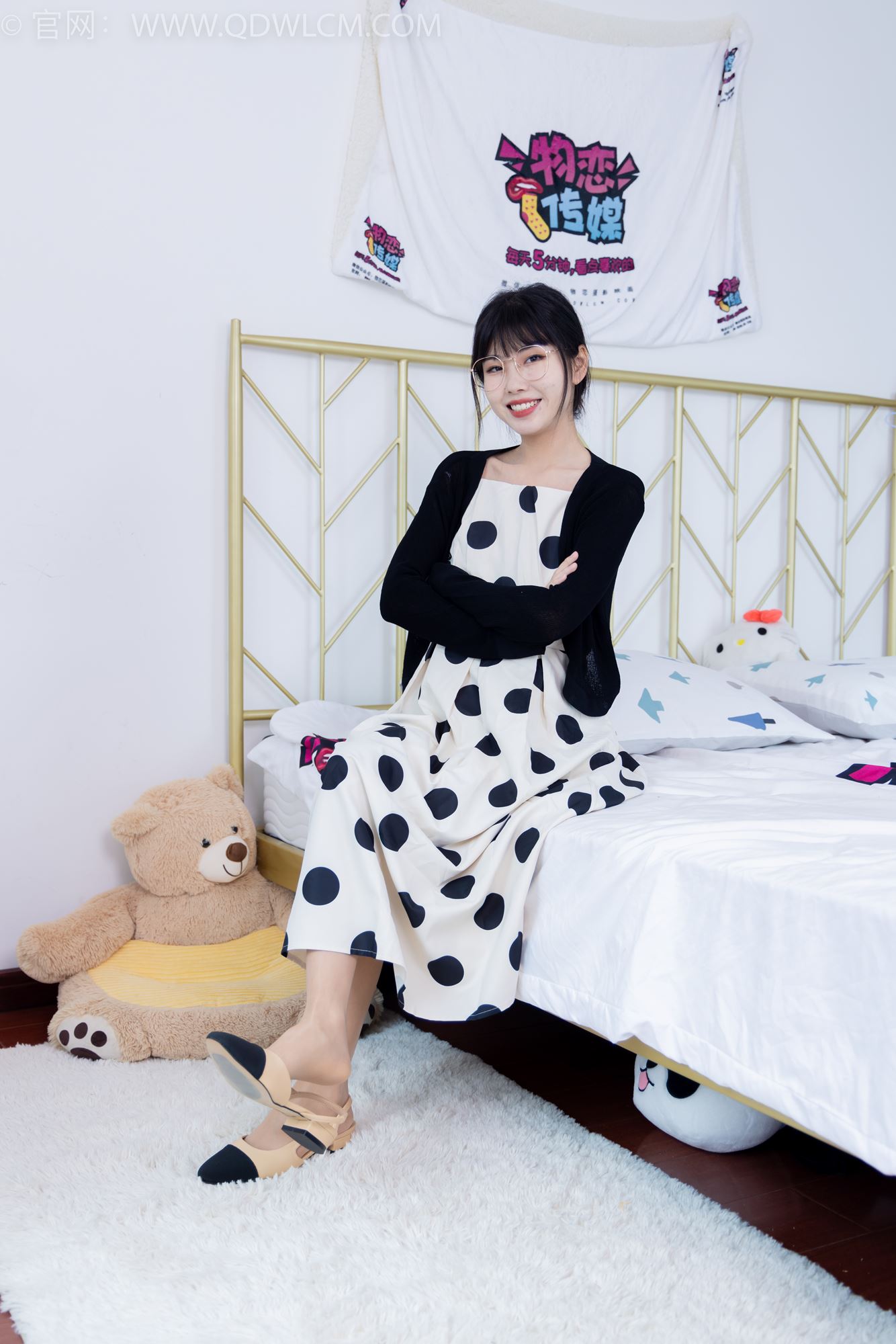 物恋传媒 NO.1693 米米-自由自在[160P/1V/4.16GB]