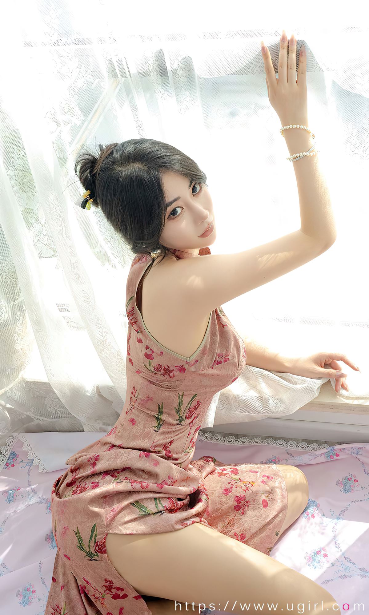 [爱尤物]2023 NO.2662 故事的谜底 穆菲菲[35P/84MB]