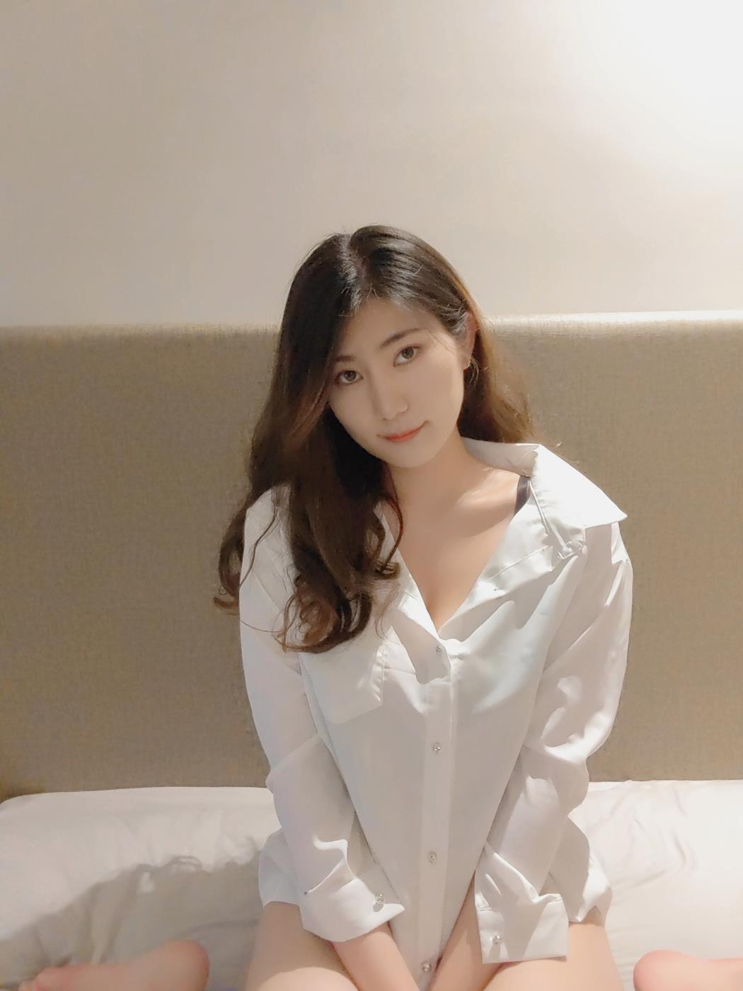 星澜是澜澜叫澜妹呀 - 白衬衫[18P/35MB]