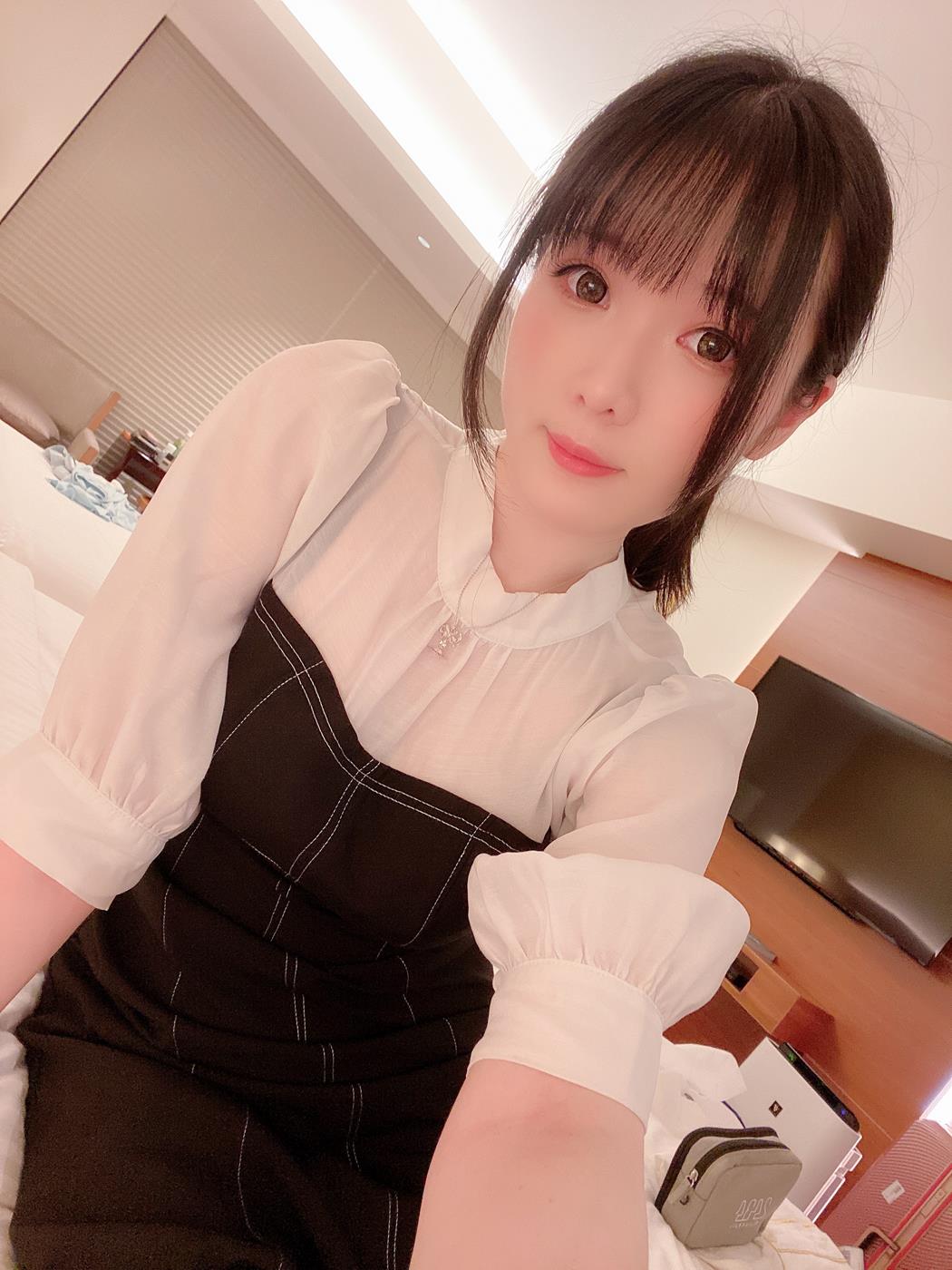 霜月shimo - 内衣自拍[25P/175MB]