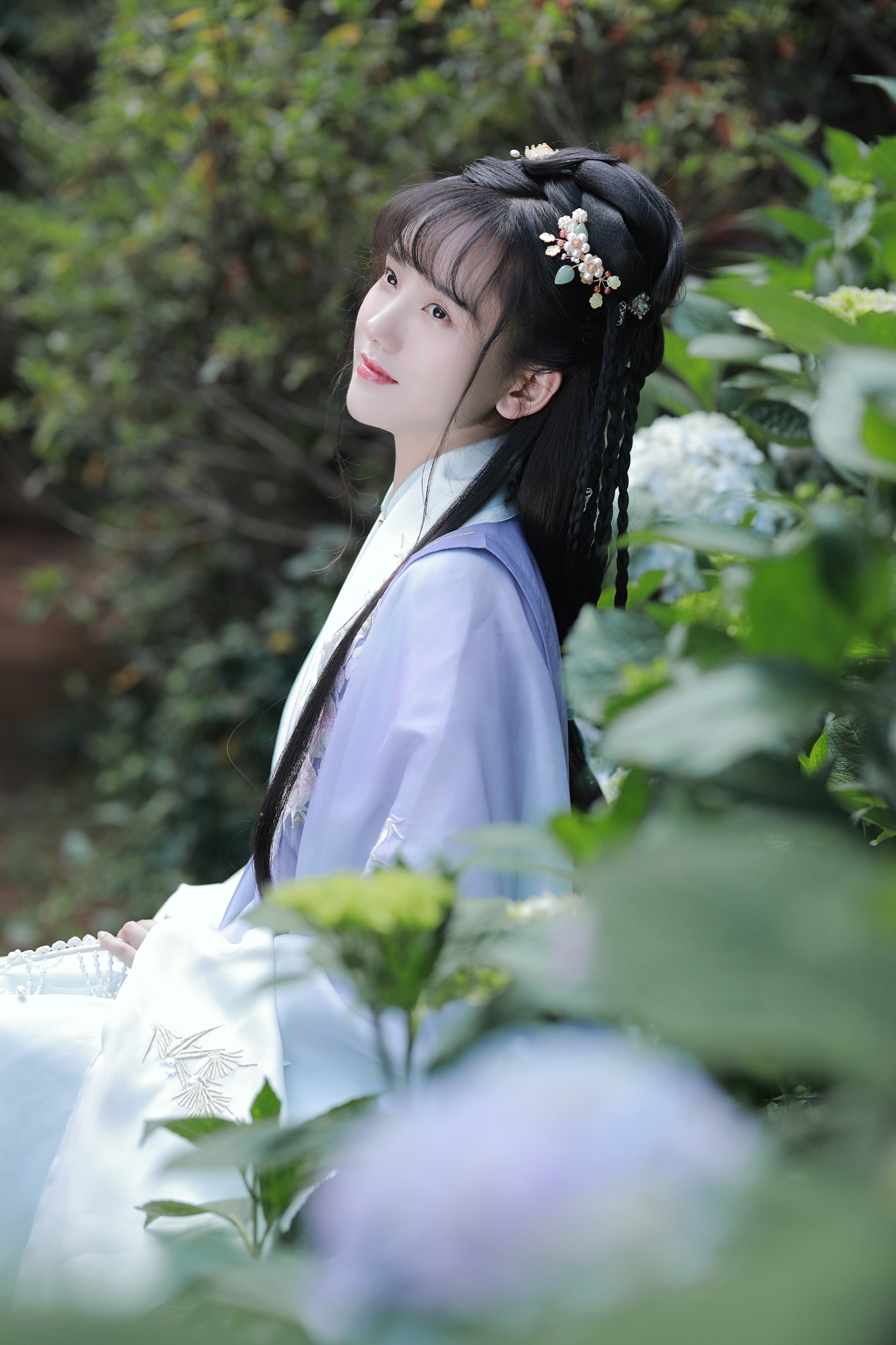 [YITUYU艺图语] 2022.07.01 风有约，花不误 甜甜阑 [22P/378MB]