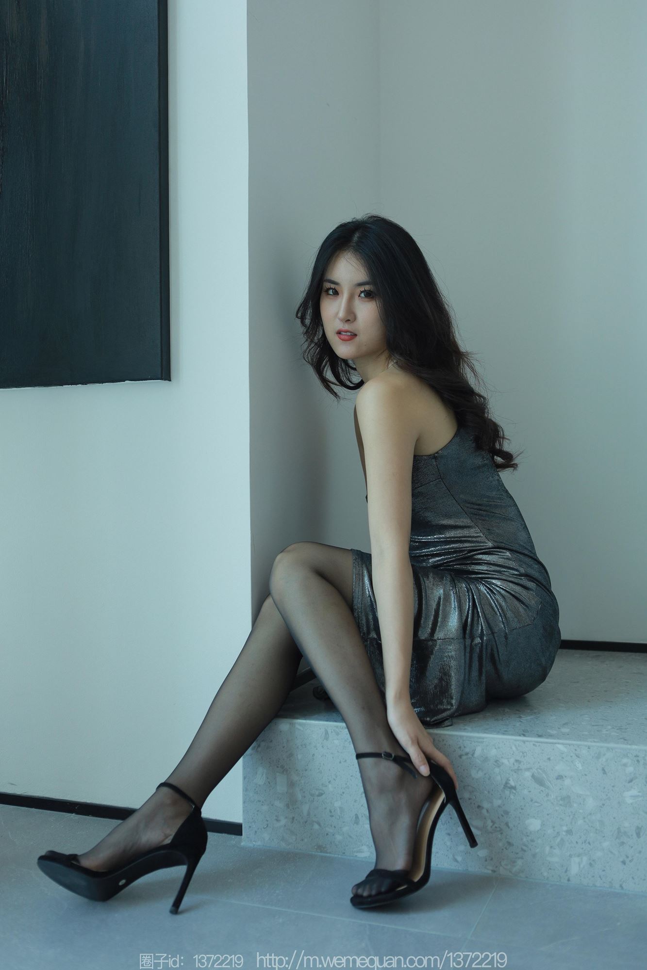 [IESS异思趣向] 2023.06.29 丝享家1467：小宝《液体金属裙》[80P/85MB]