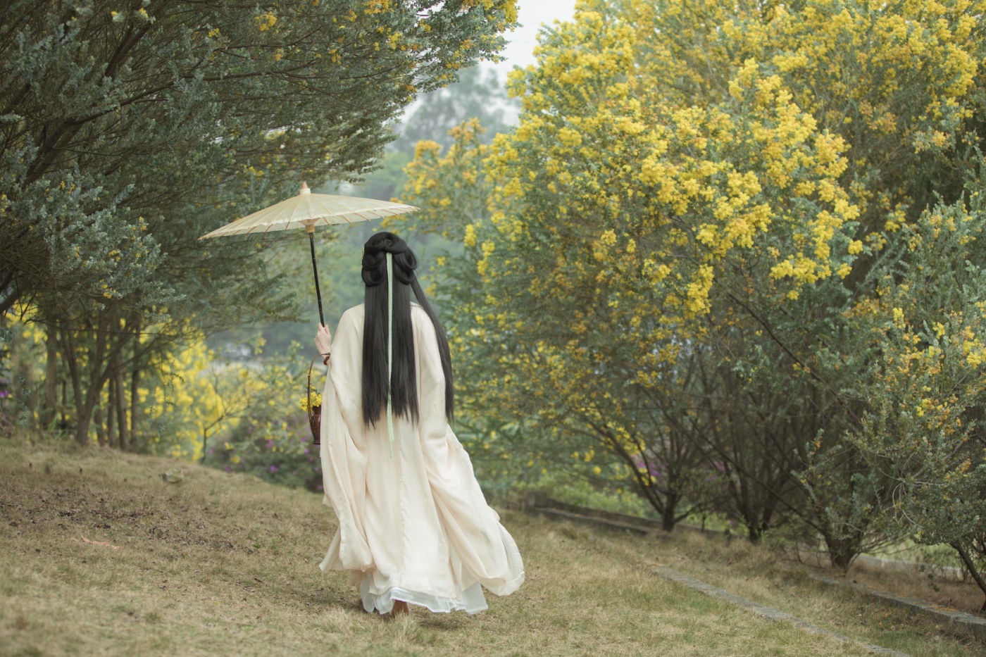 [YITUYU艺图语] 2022.07.02 合欢枝 miego [22P/355MB]