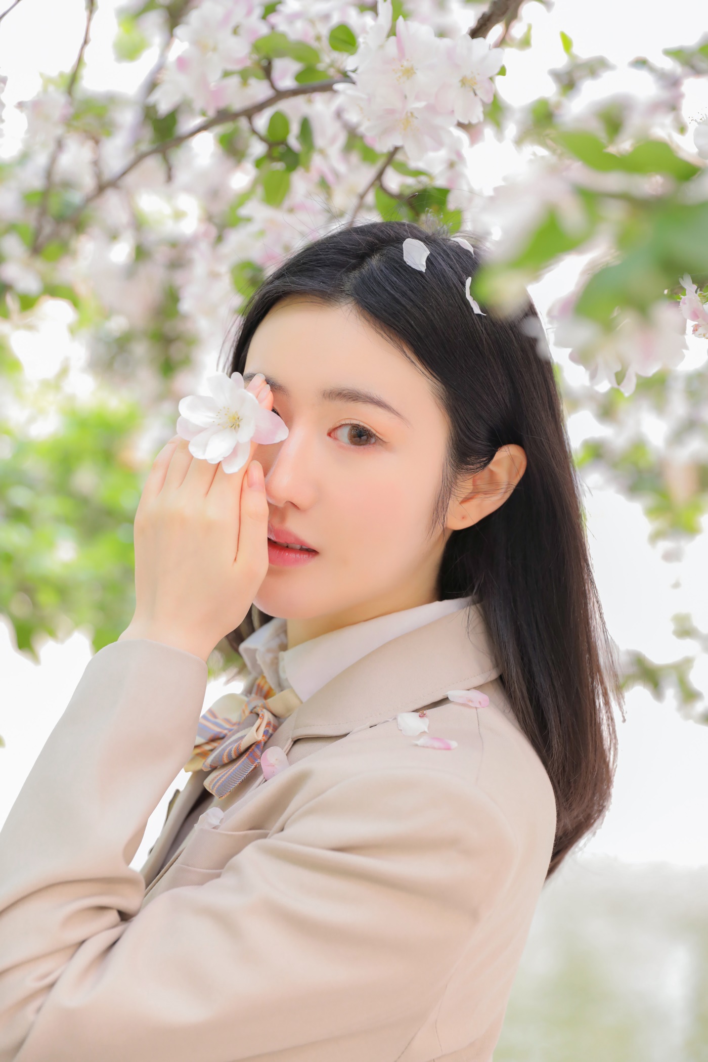 [YITUYU艺图语] 2022.07.05 海棠花溪 oeil [25P/88MB]