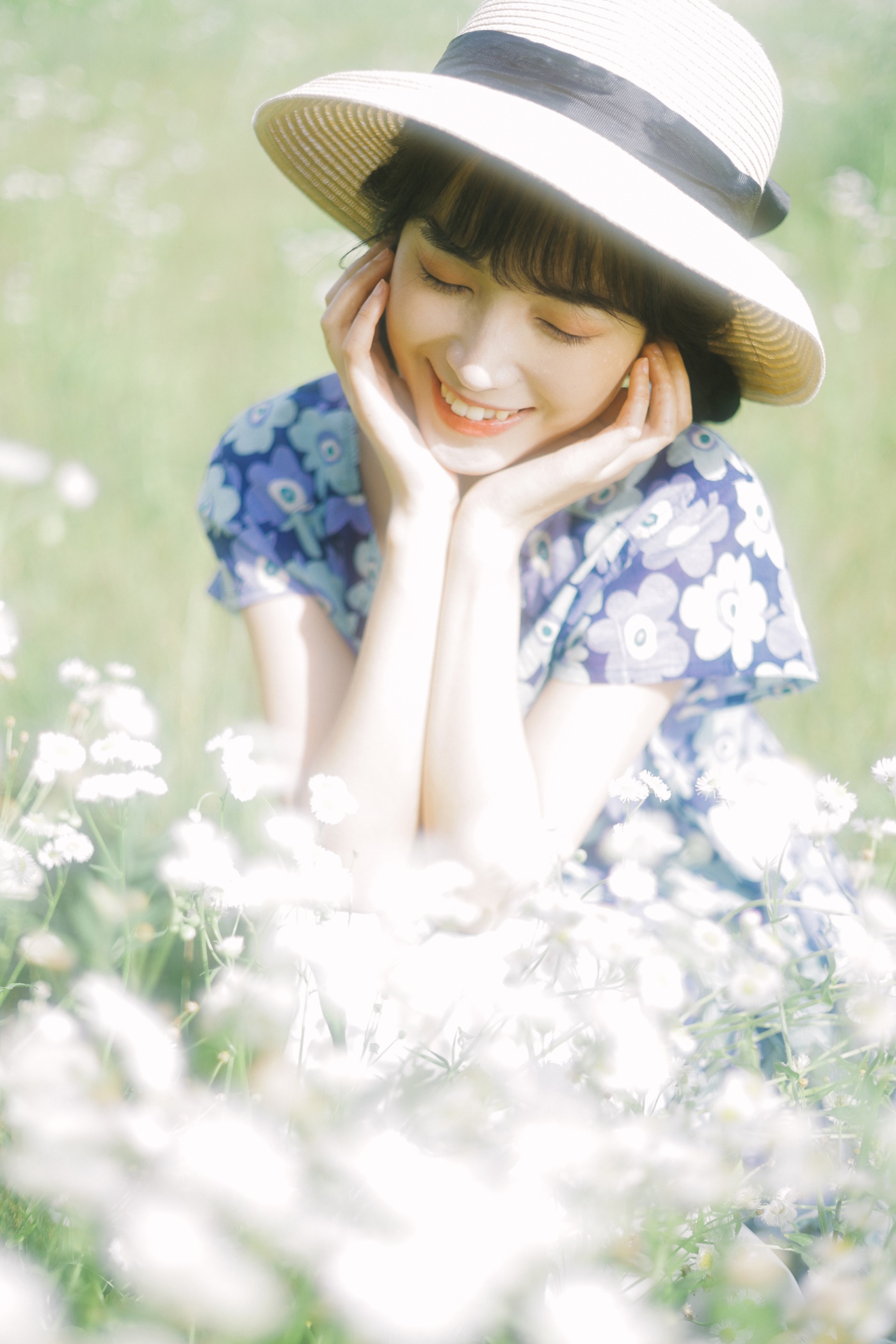 [YITUYU艺图语] 2022.07.06 初夏的花海 一只阿梦崽 [35P/309MB]